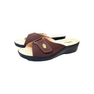 Strictly Comfort Womens SZ 8 Brown Slip On Adjustable Sandals Open Toe Slides